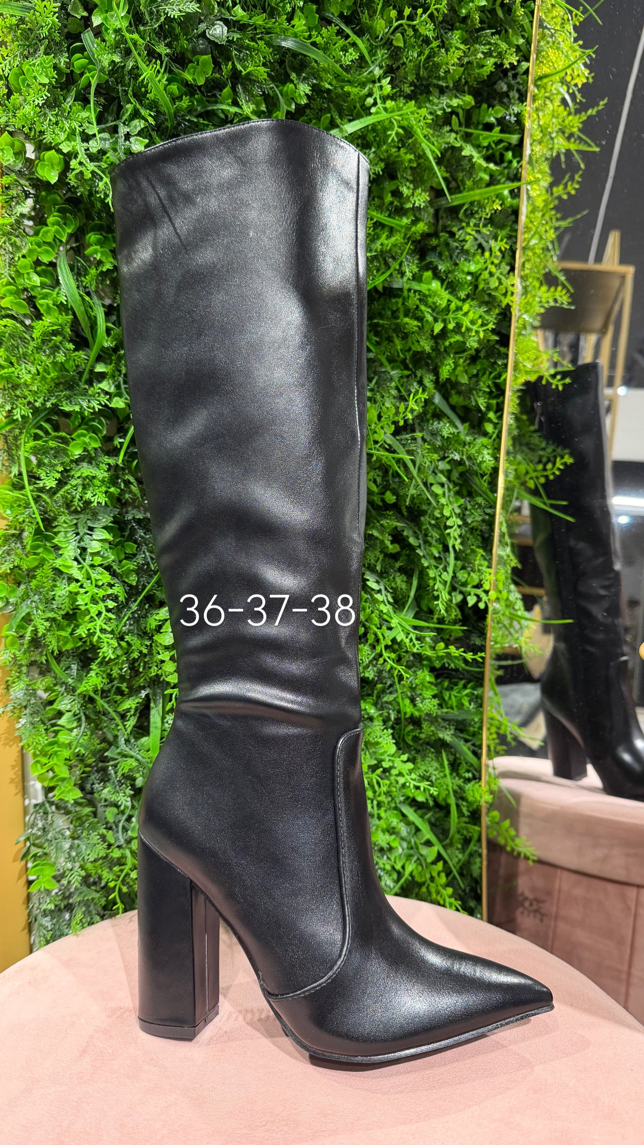 Stivali effetto pelle tacco doppio