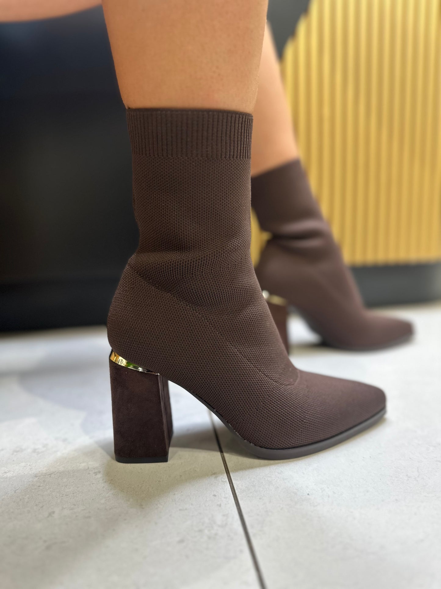 Tronchetti Camoscio Tacco Doppio Marrone