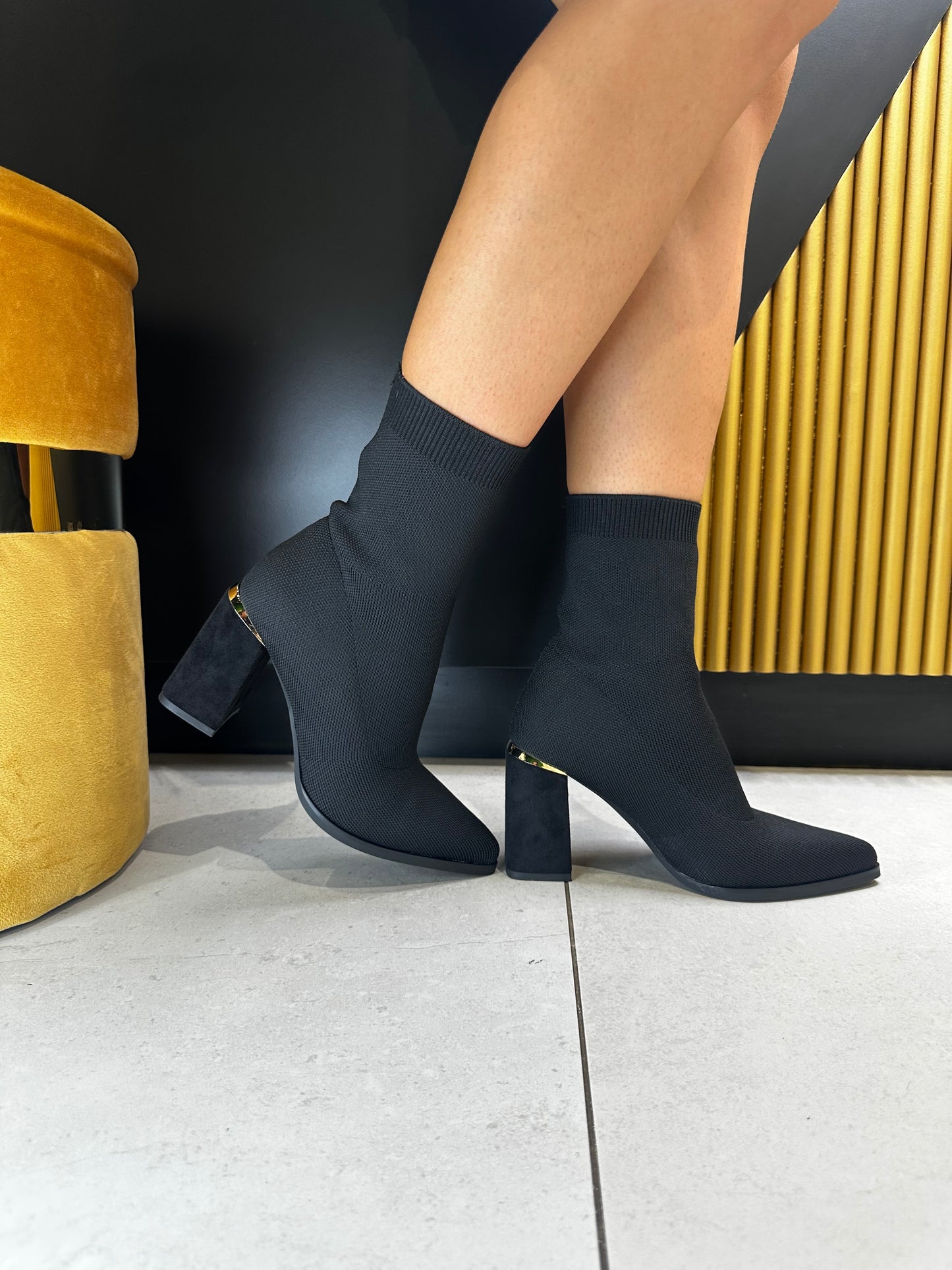 Tronchetti Camoscio Tacco Doppio