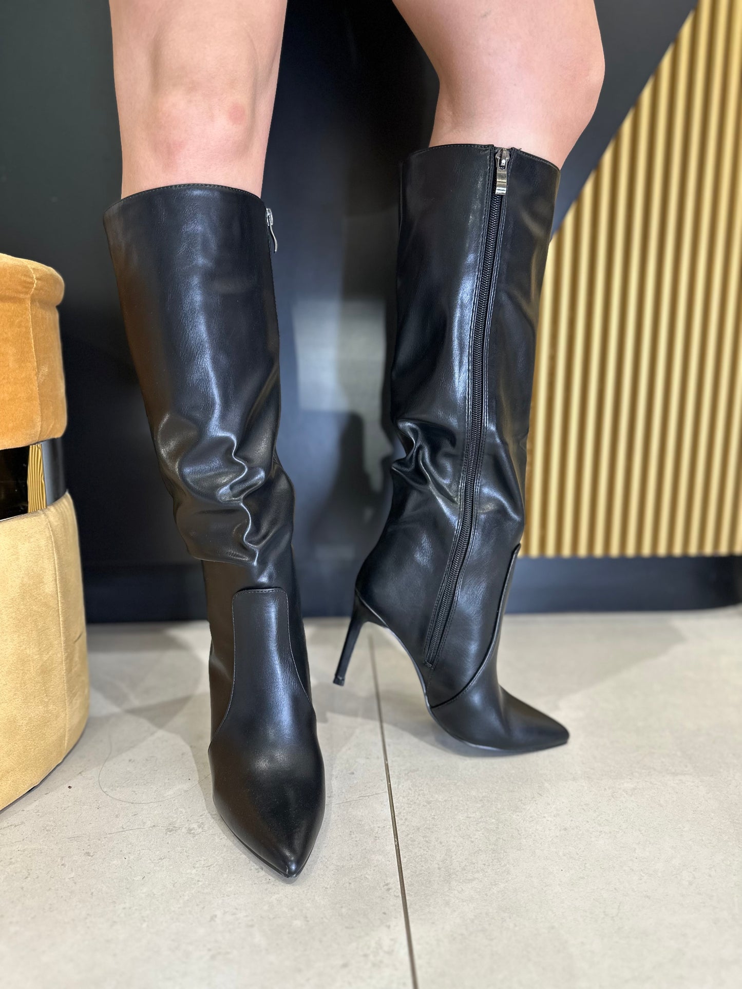 Stivali effetto pelle nero 9 cm