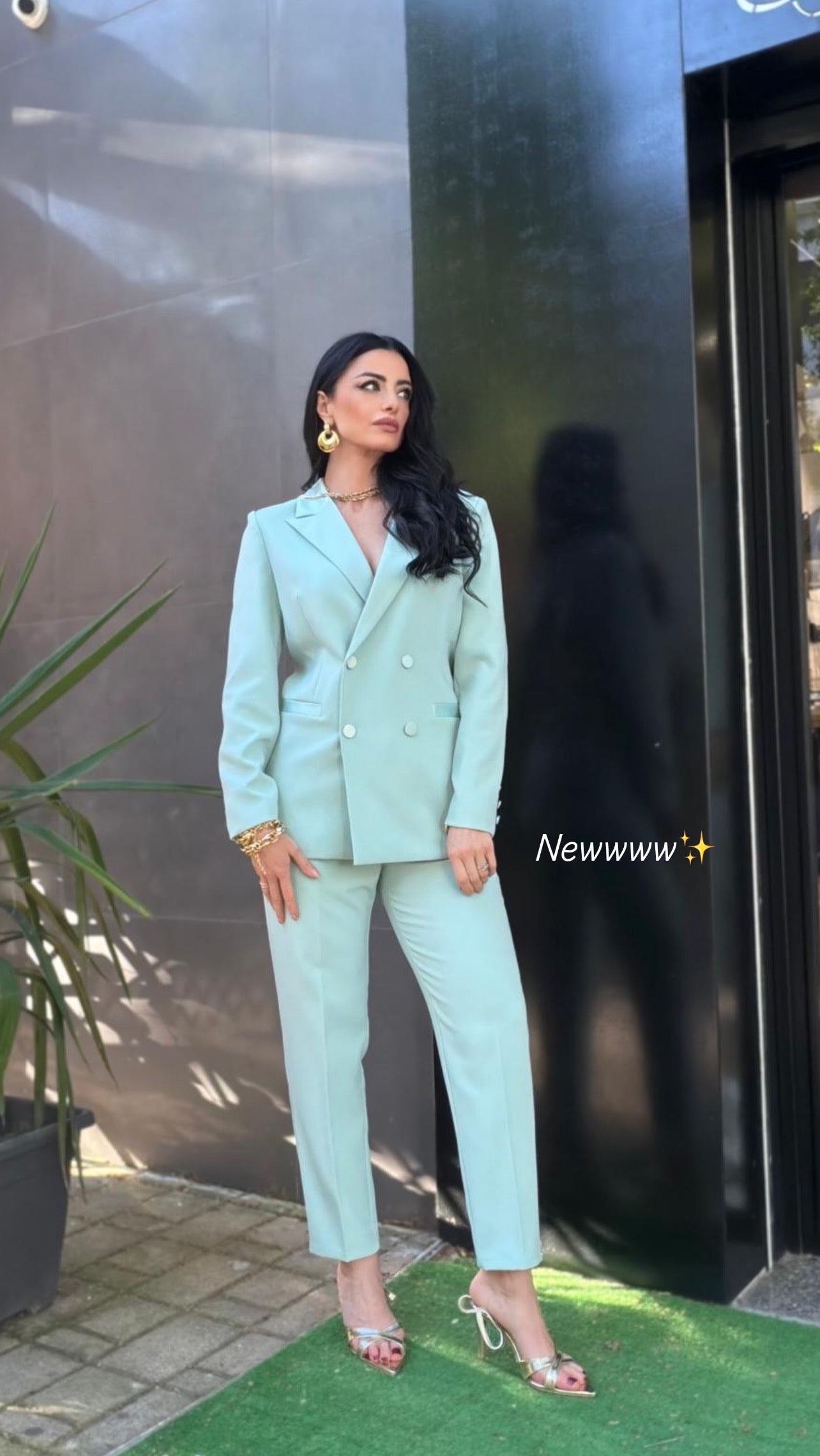 Tailleur Tiffany giacca doppio petto e pantalone a sigaretta