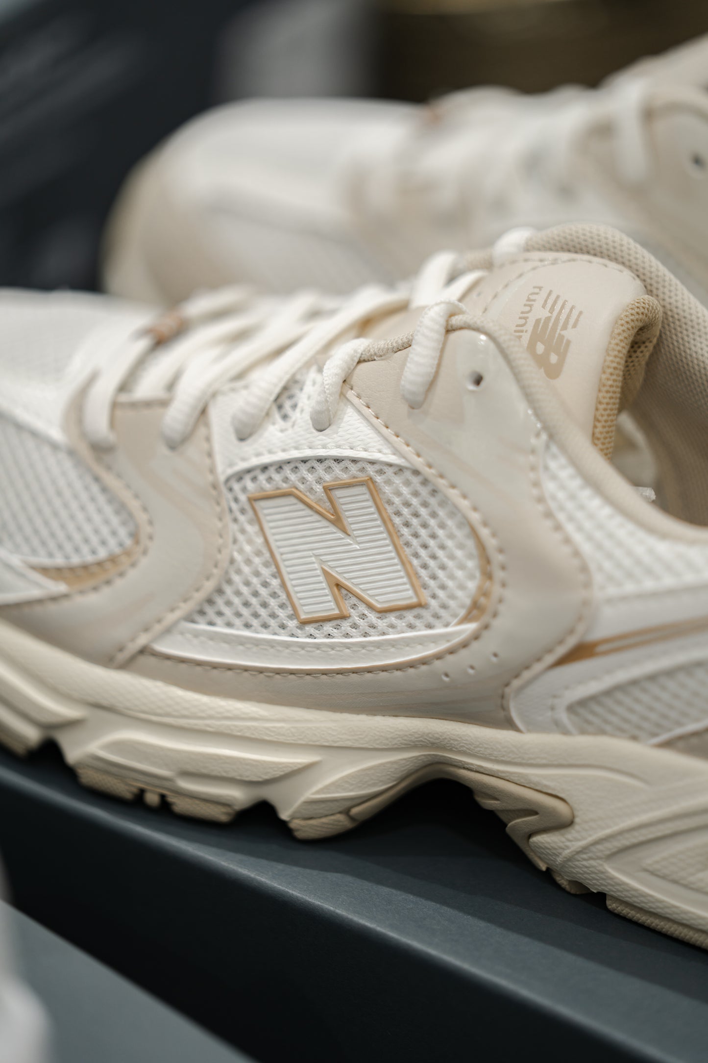 New Balance 530 Beige