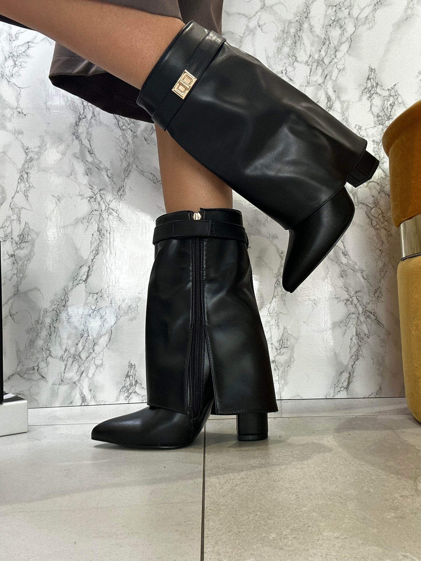 Tronchetti Con Dettaglio Oro