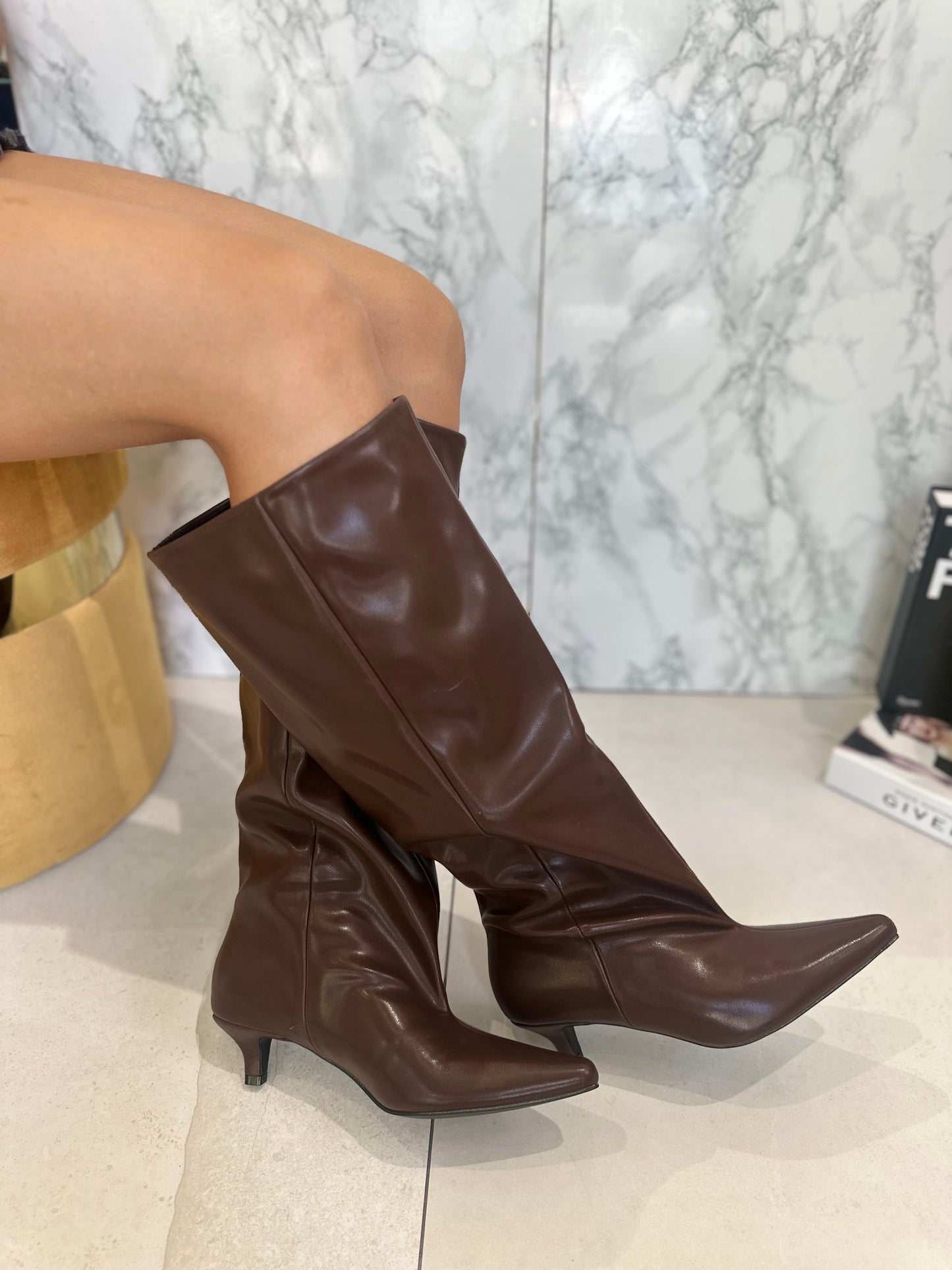 Stivali Slouchy Kitten heels