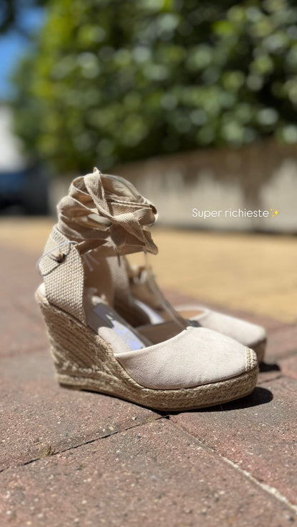 Sandali Espadrilla Chiara con chiusura a fiocco, soletta imbottita Zeppa in juta di cm 10