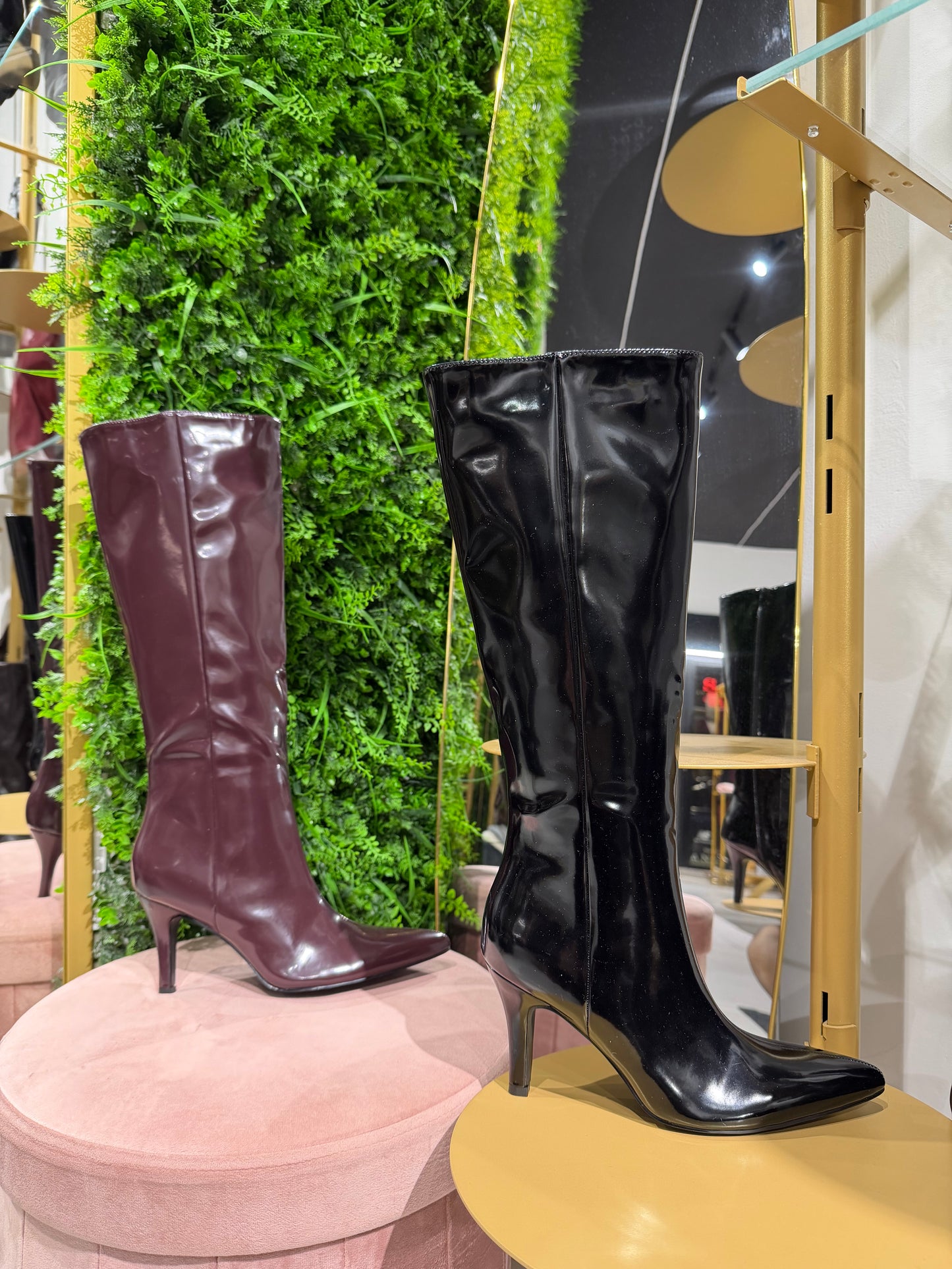 Stivali, effetto pelle lucida, tacco alto 9 cm